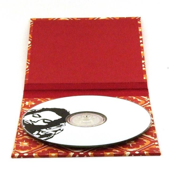 Nauli CD / DVD Hülle für 1 CD CD Hülle in rote Batik bei Nauli and Stories