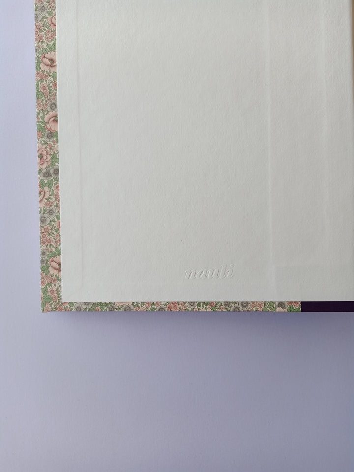 Nauli Fotoalbum L Fotoalbum L Blumenwiese rosa lila bei Nauli and Stories