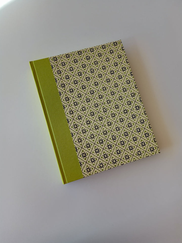 Nauli Fotoalbum L Fotoalbum L Moon dot - grün bei Nauli and Stories