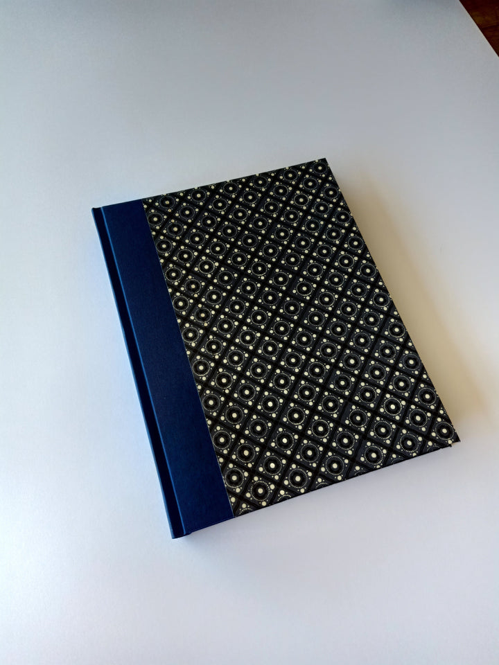 Nauli Fotoalbum L Fotoalbum L Pinny Pattern blau schwarz weiß bei Nauli and Stories