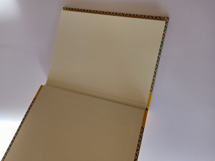 Nauli Fotoalbum L Fotoalbum L Retro Lotus gelb petrol bei Nauli and Stories