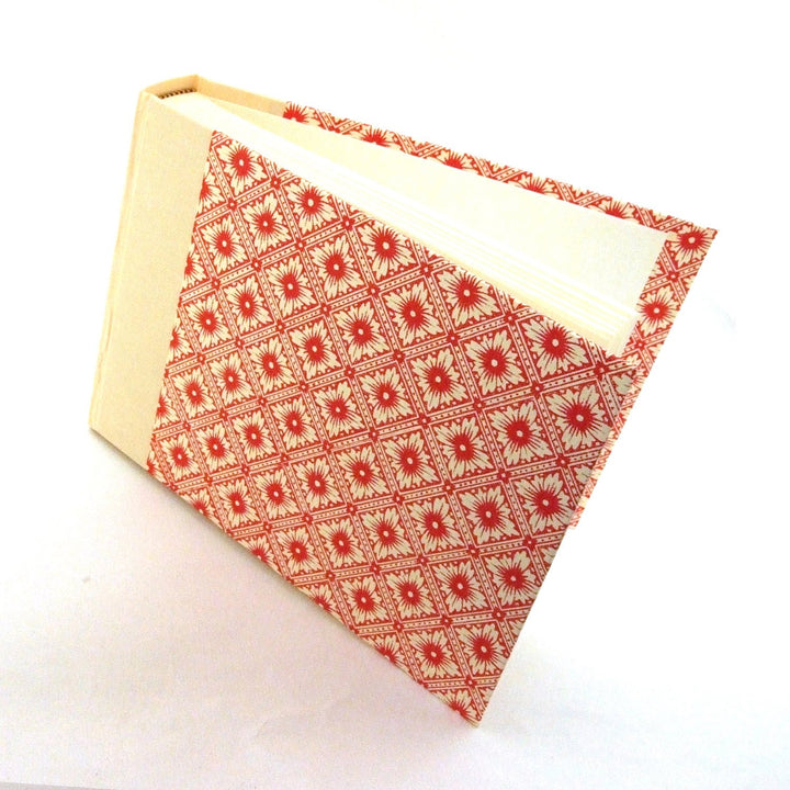 Nauli Fotoalbum M Fotoalbum M Java Blumen rot beige bei Nauli and Stories