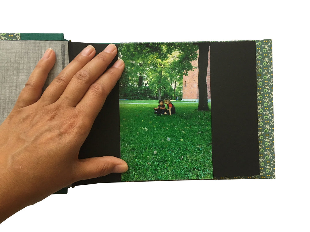 Nauli Fotoalbum M Fotoalbum M Renaissance Ornament grün bei Nauli and Stories