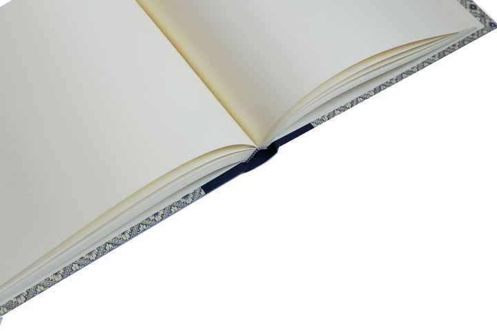 Nauli Fotoalbum XL Fotoalbum XL Fleur de Lys - blaue Lilien bei Nauli and Stories