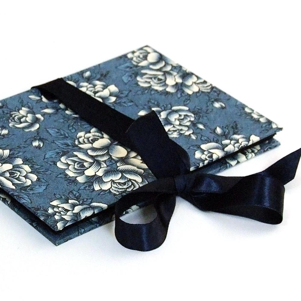 Nauli Leporello Leporello blaue Blumen - Englische Rosen blau bei Nauli and Stories