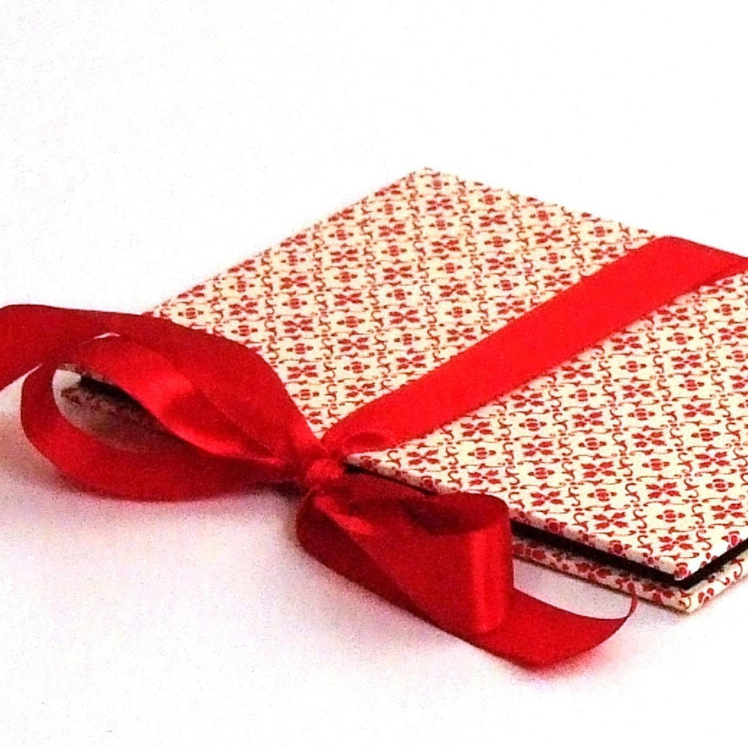 Nauli Leporello Leporello grafische Sternblumen rot bei Nauli and Stories