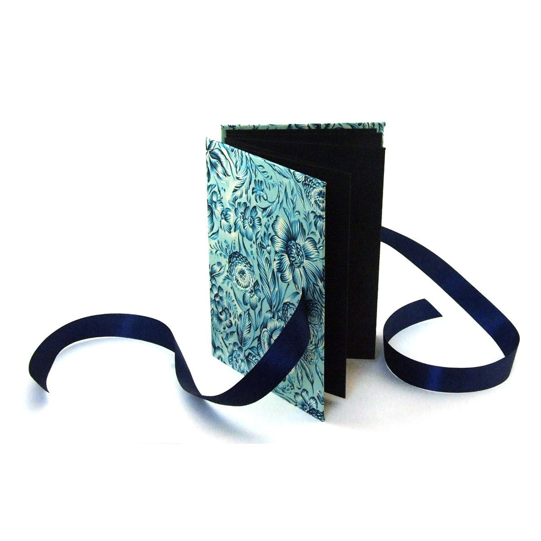 Nauli Leporello Leporello Indische Blumen blau bei Nauli and Stories