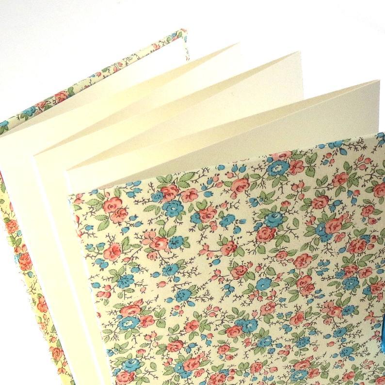 Nauli Leporello Leporello mille fleur türkis bei Nauli and Stories