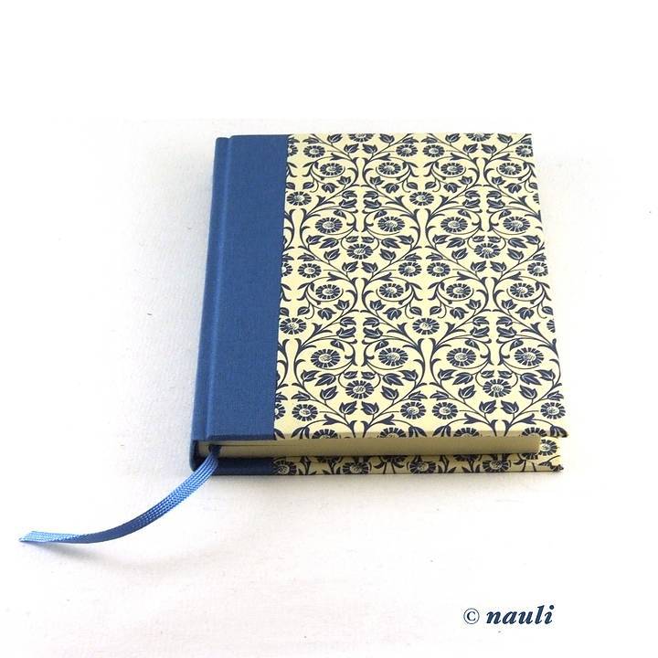 Nauli Notizbuch DIN A6 kleines Notizbuch DIN A6 Blumenranken blau bei Nauli and Stories