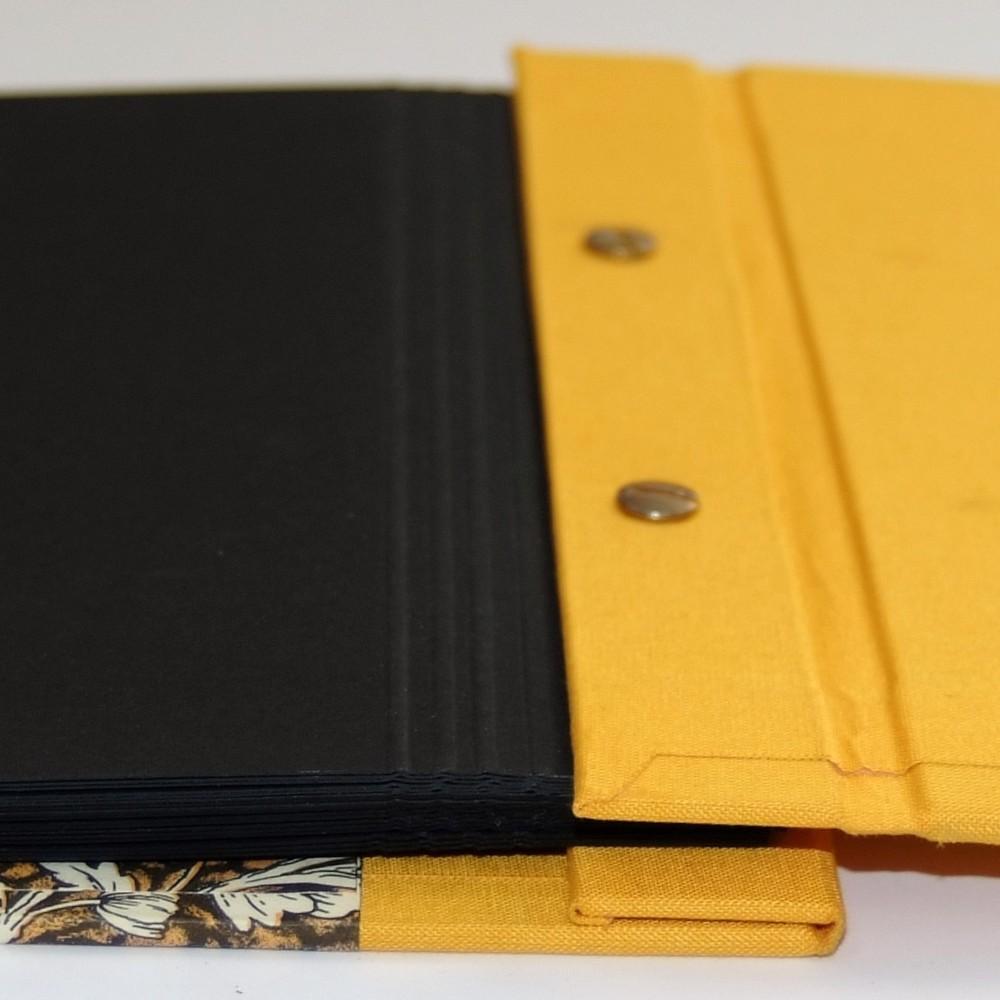 Nauli Schraubalbum XL Fotoalbum DinA4  Renaissance Blumen braun gelb bei Nauli and Stories