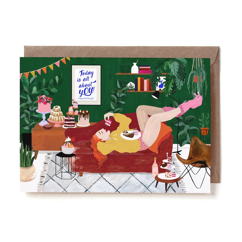REDDISH DESIGN BIRTHDAY COUCH GIRL BIRTHDAY COUCH GIRL