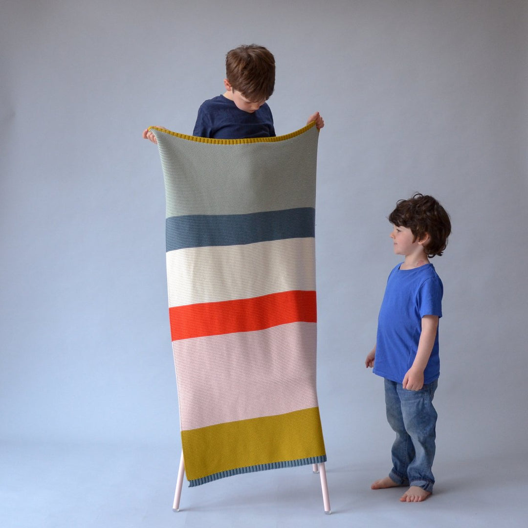 Sophie Home Babydecke Babydecke aus Baumwolle rot, grau, senf bei Nauli and Stories