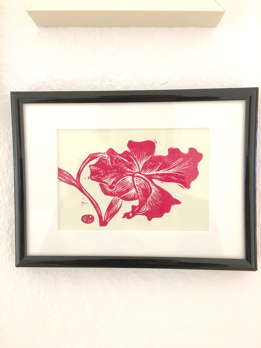 Sri Maryanto Miniprint Orchidee rot - Linoldruck im Rahmen