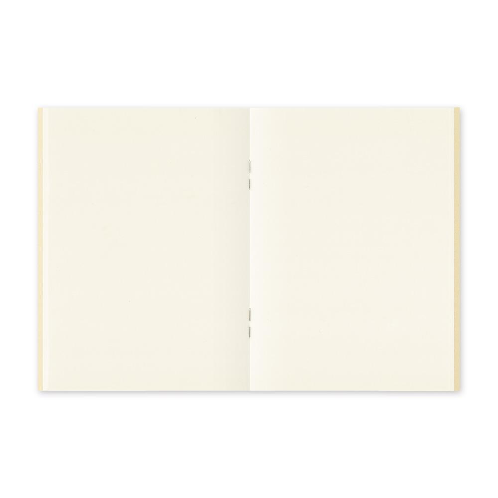 Traveler's Company Notizbuch Traveler´s Notebook Passport  013 Blank MD Paper Cream