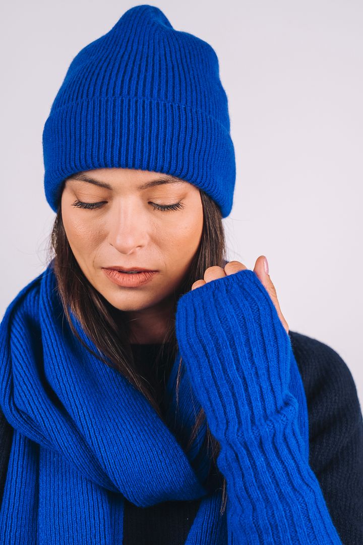 Cézembre Mittens – Bleu Électrique bei Nauli and Stories