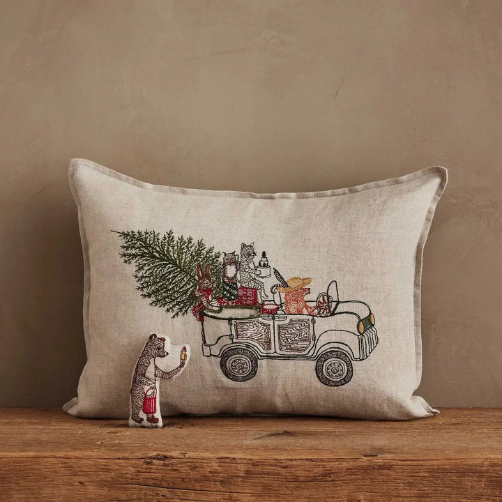 Coral &amp; Tusk Dekokissen Vorbestellung! Weihnachtskissen Christmas Tree Car Pocket Pillow bei Nauli and Stories