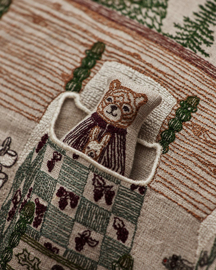 Coral &amp; Tusk Three Little Bears Pocket Pillow: Cover Only bei Nauli and Stories