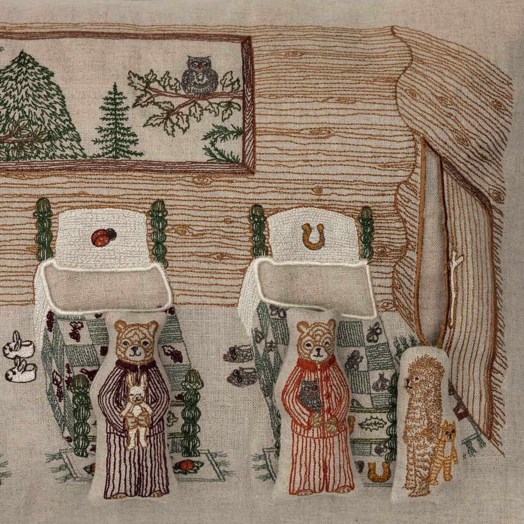 Coral &amp; Tusk Three Little Bears Pocket Pillow: Cover Only bei Nauli and Stories