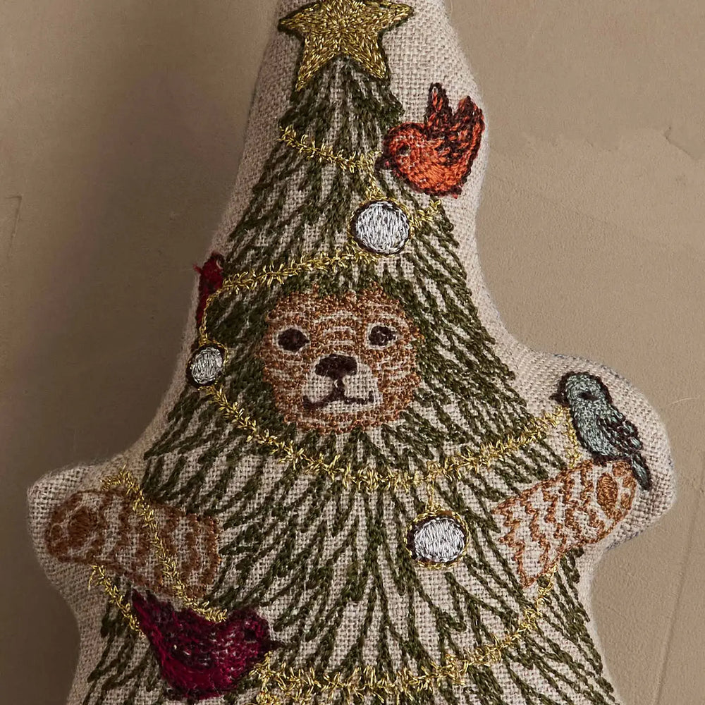 Coral & Tusk Weihnachtsbaumanhänger Vorbestellung! Weihnachtsbaumanhänger Bear Christmas Tree bei Nauli and Stories