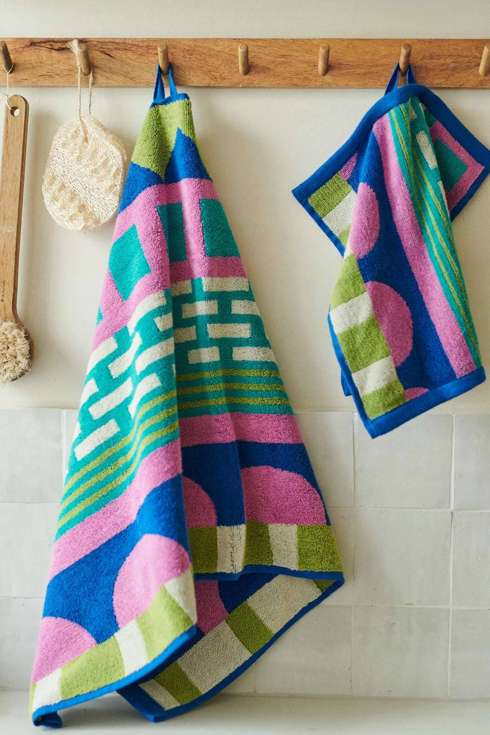 Donna Wilson Handtücher Circus Hand Towel | 50 x 90 cm bei Nauli and Stories