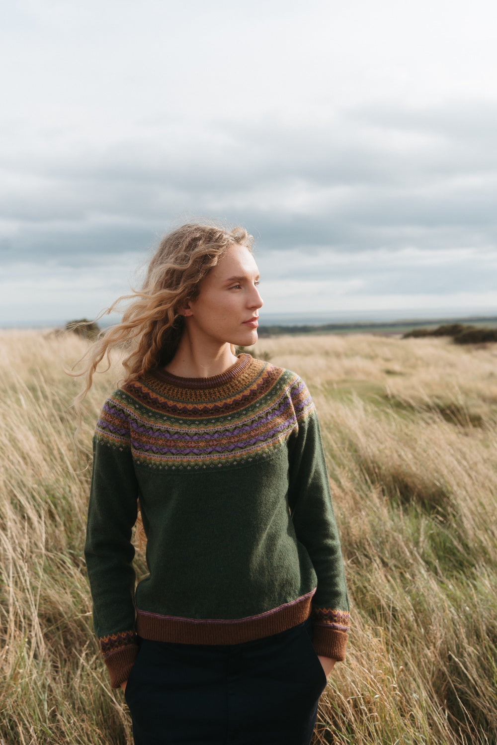 Eribé Pullover Alpine Short Sweater Thistle bei Nauli and Stories