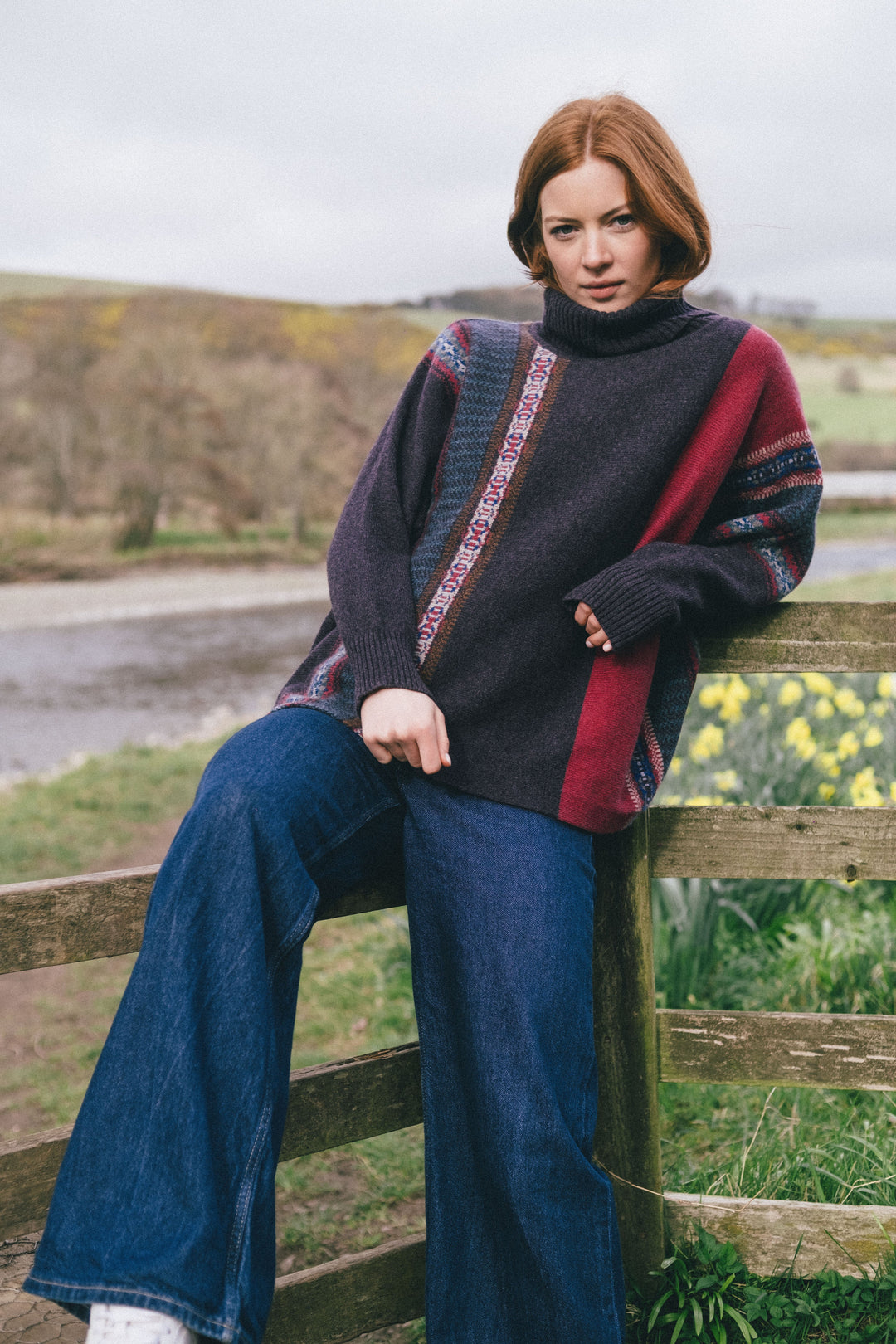 Eribé Pullover Montrose Cowl Sweater Bramble bei Nauli and Stories