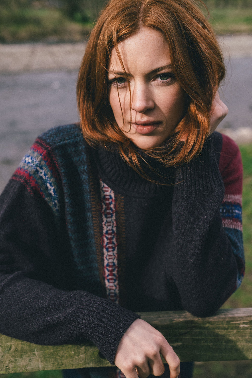 Eribé Pullover Montrose Cowl Sweater Bramble bei Nauli and Stories