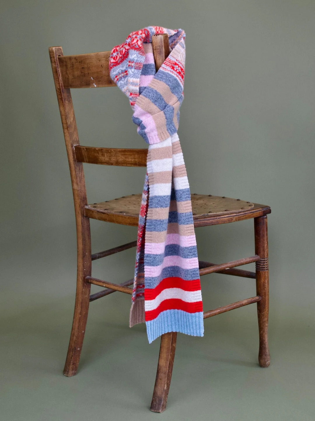 Eribé Schal Stobo Scarf | Schal aus Lammwolle rot beige grau rosa (S4348) bei Nauli and Stories