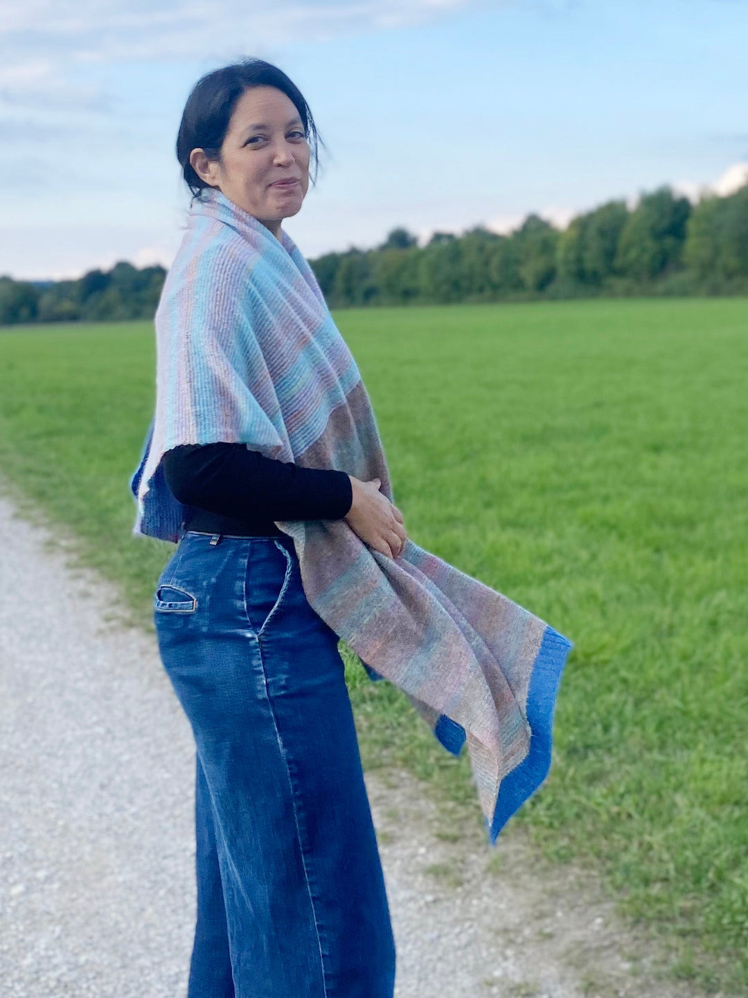 Eribé Schal Treeline Wrap Jeans breiter Schal aus Lammwolle bei Nauli and Stories