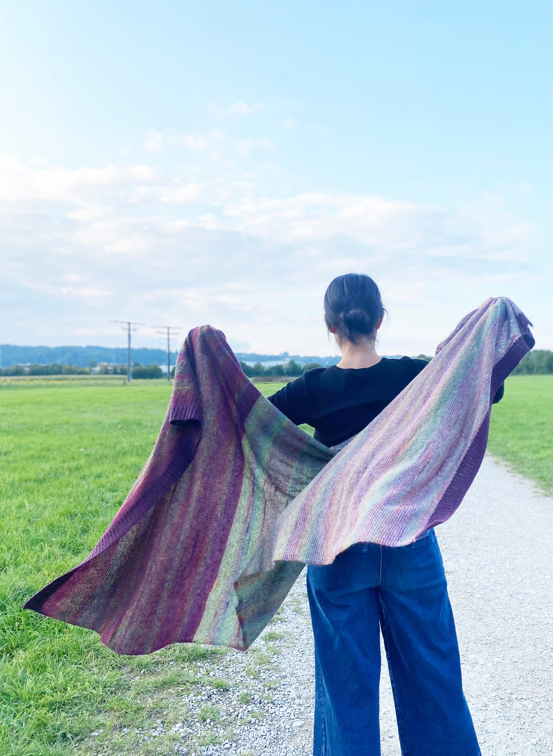 Eribé Schal Treeline Wrap Lingonberry breiter Schal aus Lammwolle bei Nauli and Stories