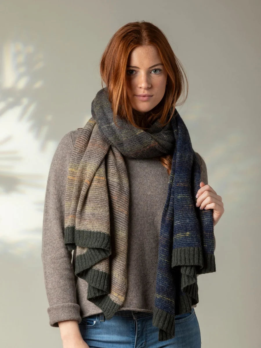 Eribé Schal Treeline Wrap | Vole | breiter Schal aus Lammwolle und Kid Mohair bei Nauli and Stories