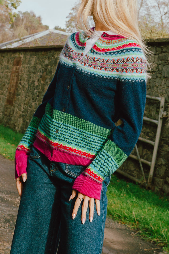Eribé Strickjacke Alpine Cardigan Tango bei Nauli and Stories