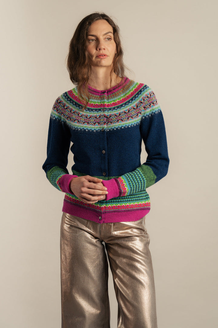 Eribé Strickjacke Alpine Cardigan Tango bei Nauli and Stories