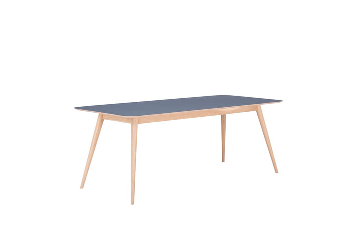 Gazzda Tisch STAFA eckiger Massivholztisch aus Eiche mit Linoleumplatte
