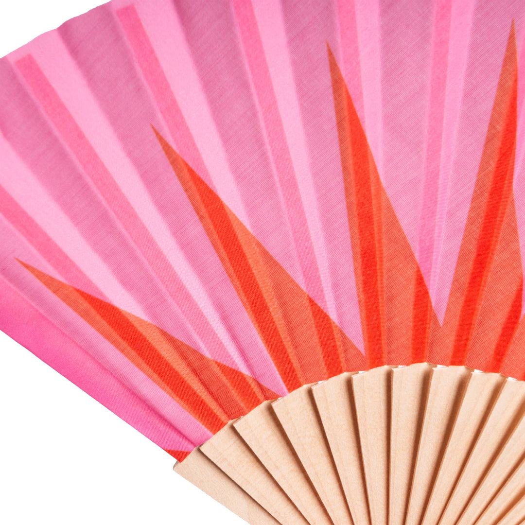 Helio Ferretti FAN  NYC PINK HF bei Nauli and Stories