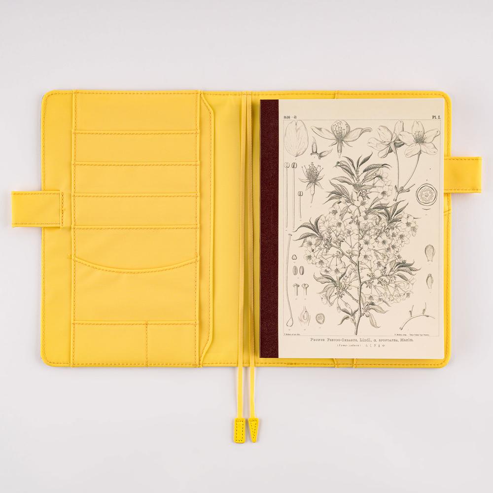Hobonichi Notizbuch A5 Tomitaro Makino: Hobonichi Graph Notebook (A5) - Yamazakura - 2027 bei Nauli and Stories