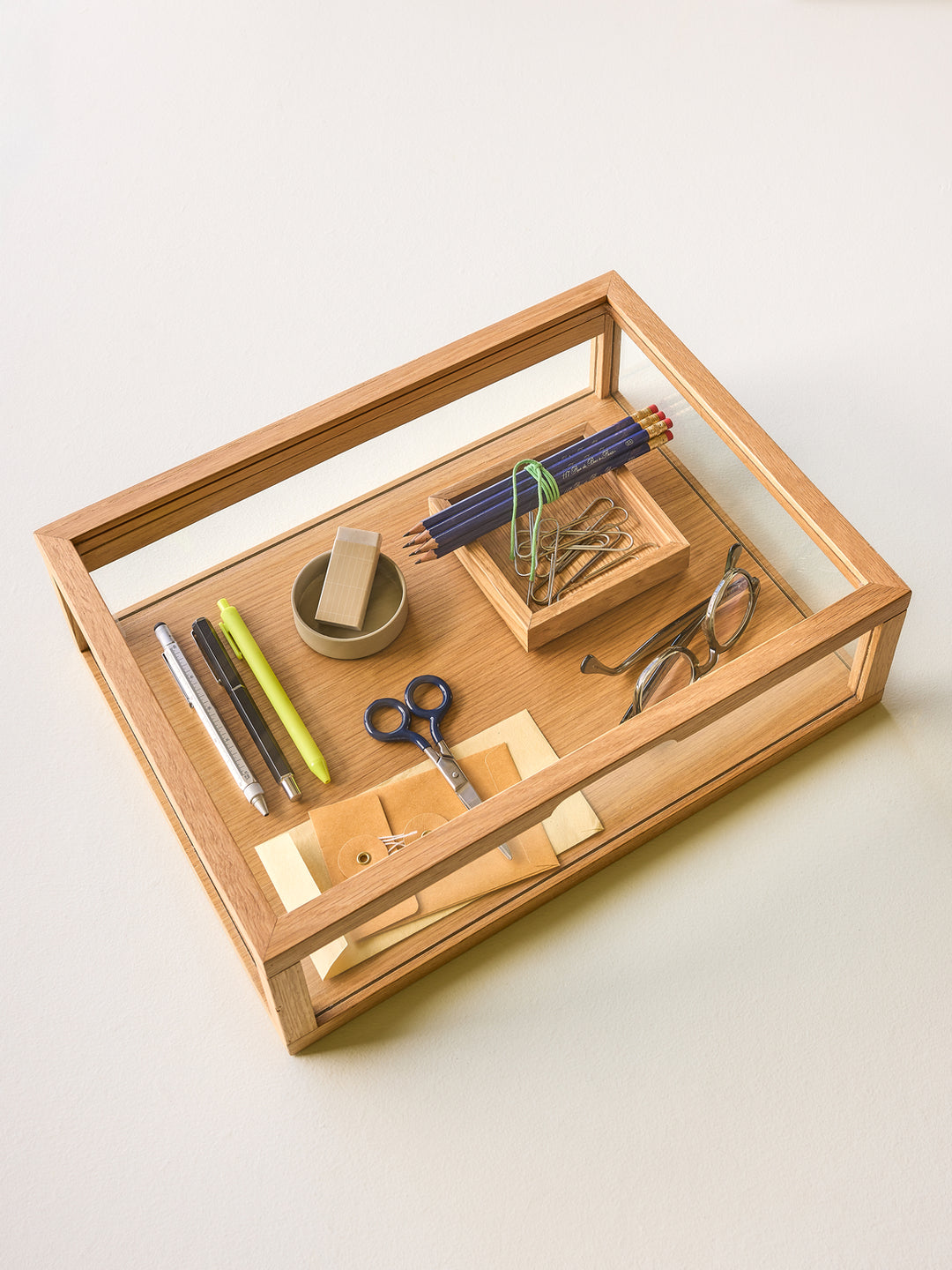 Hübsch View Tischvitrine Small 40 × 30 × 12 cm