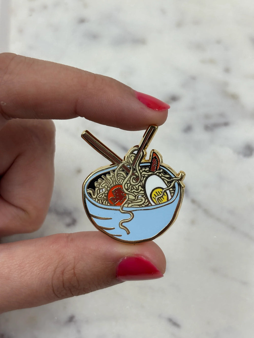 Les imprimeuses Broschen und Anstecknadeln Pin | Ramen - Ramen is my love language | Nudeln bei Nauli and Stories