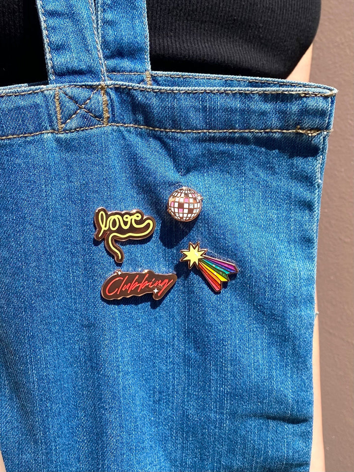 Les imprimeuses Broschen und Anstecknadeln Pin | Sternschnuppe - Shooting Star | Phosphoreszierend bei Nauli and Stories