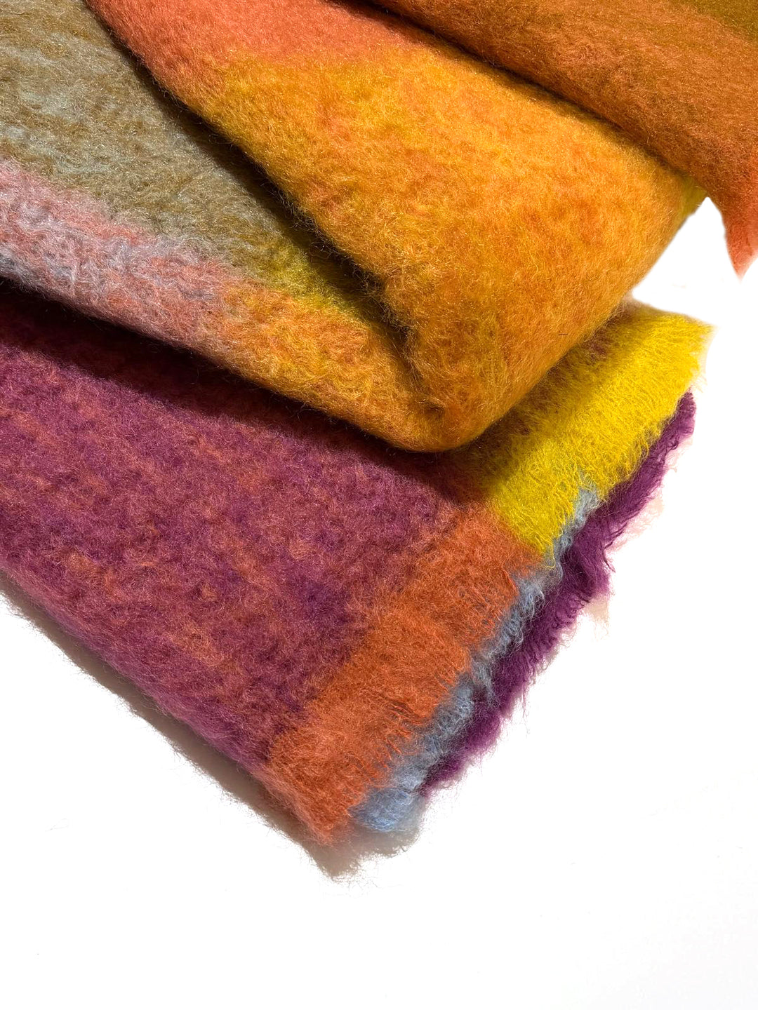 Mantas Ezcaray Sofadecke Mohair Decke -  130x200cm - Cuadros bei Nauli and Stories