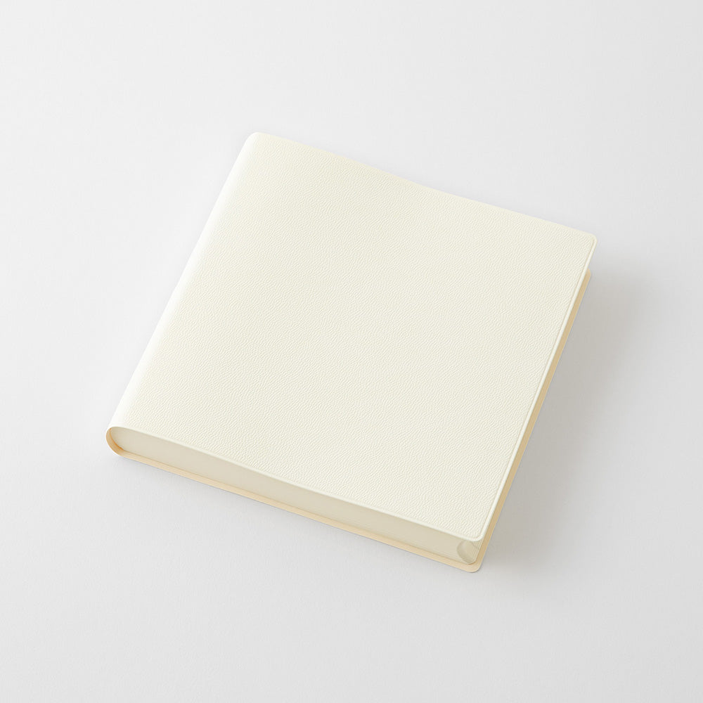 MD Paper | Midori Tageskalender NEW MD Notebook Diary A5 Square 1Day 1Page 2027 bei Nauli and Stories