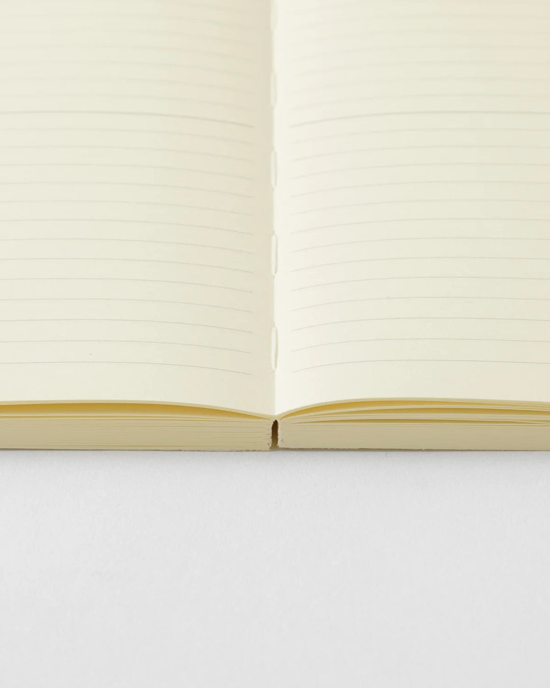 MD Product | Midori Notizbuch MD Notebook B6 Slim Lined bei Nauli and Stories
