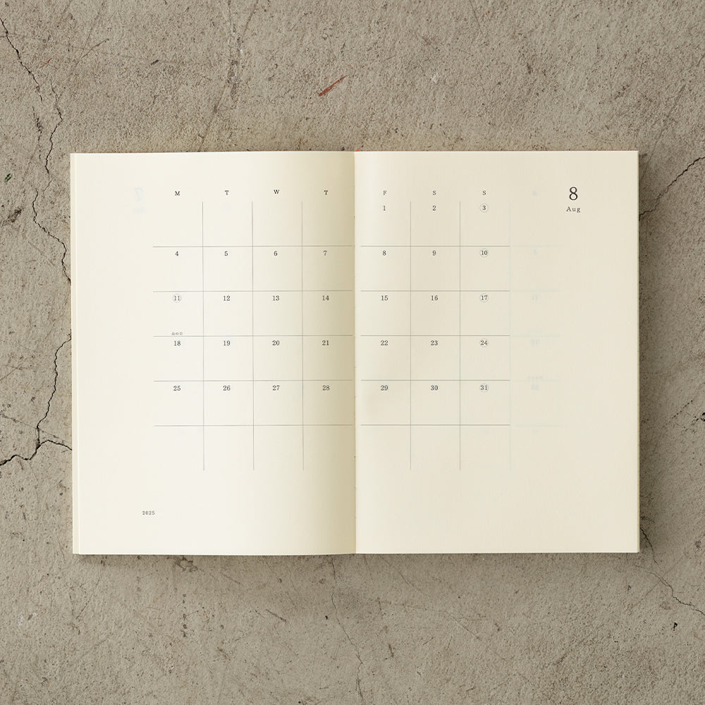 Midori Monatskalender MD Notebook Diary A5 Thin 2025