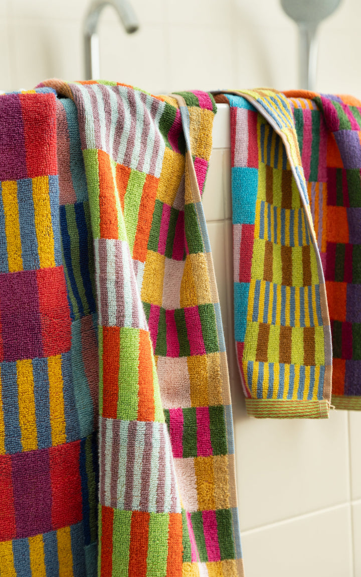 Odds & Ends Handtücher 2-er Set Gästehandtücher Duo #75 Tulip Quilt 30x50cm bei Nauli and Stories