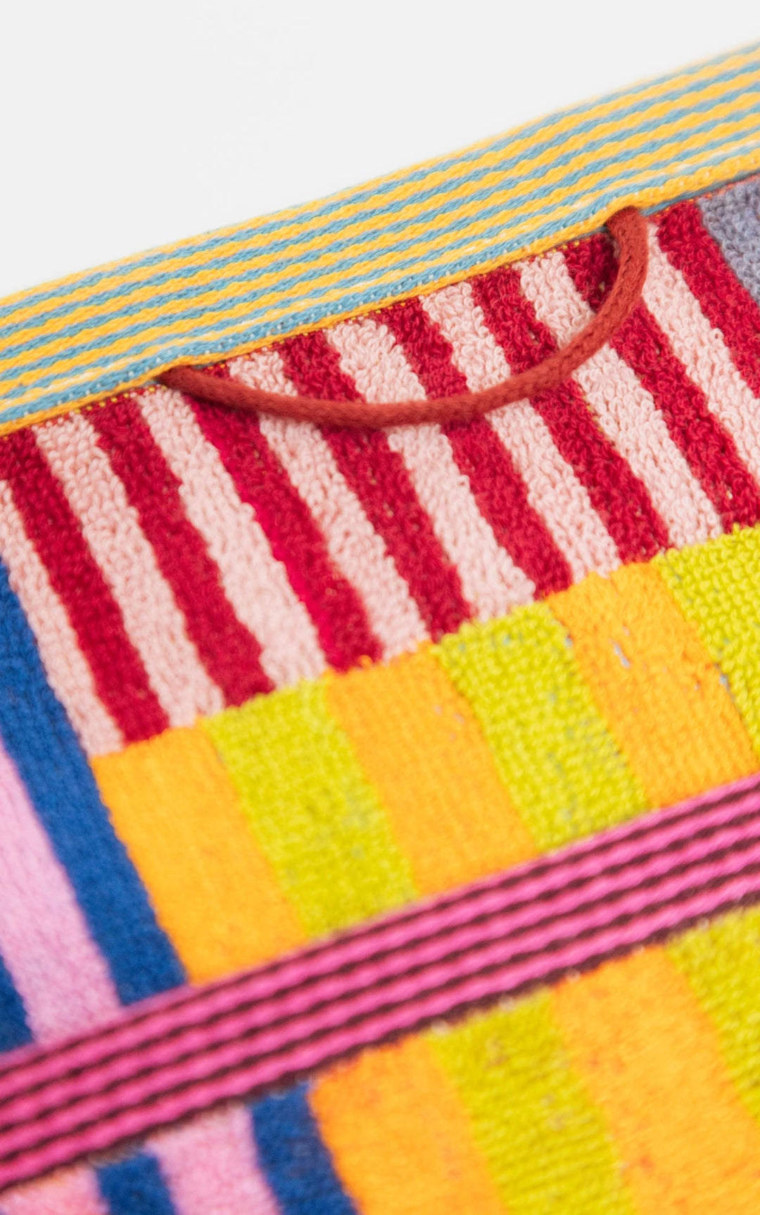 Odds & Ends Handtücher beach towel #66 tulip quilt bei Nauli and Stories