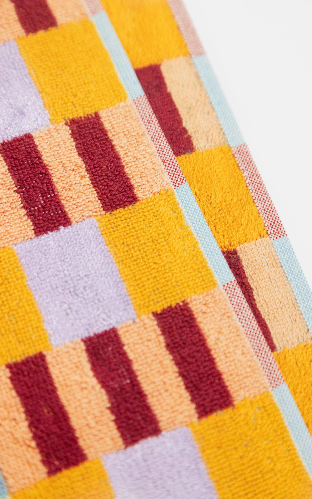 Odds & Ends Handtücher beach towel #66 tulip quilt bei Nauli and Stories
