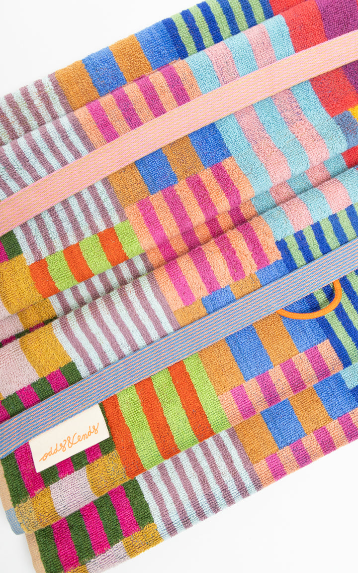 Odds & Ends Handtücher Frottee-Badetuch #73 Tulip Quilt 60x120cm bei Nauli and Stories