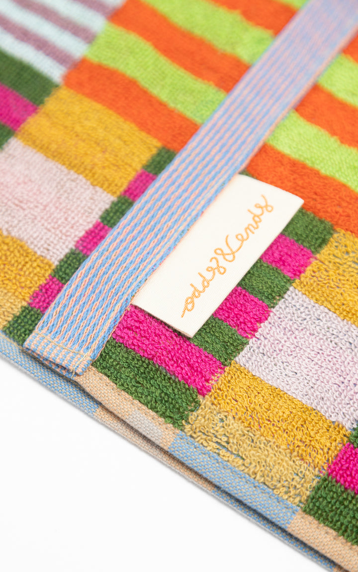 Odds & Ends Handtücher Frottee-Badetuch #73 Tulip Quilt 60x120cm bei Nauli and Stories