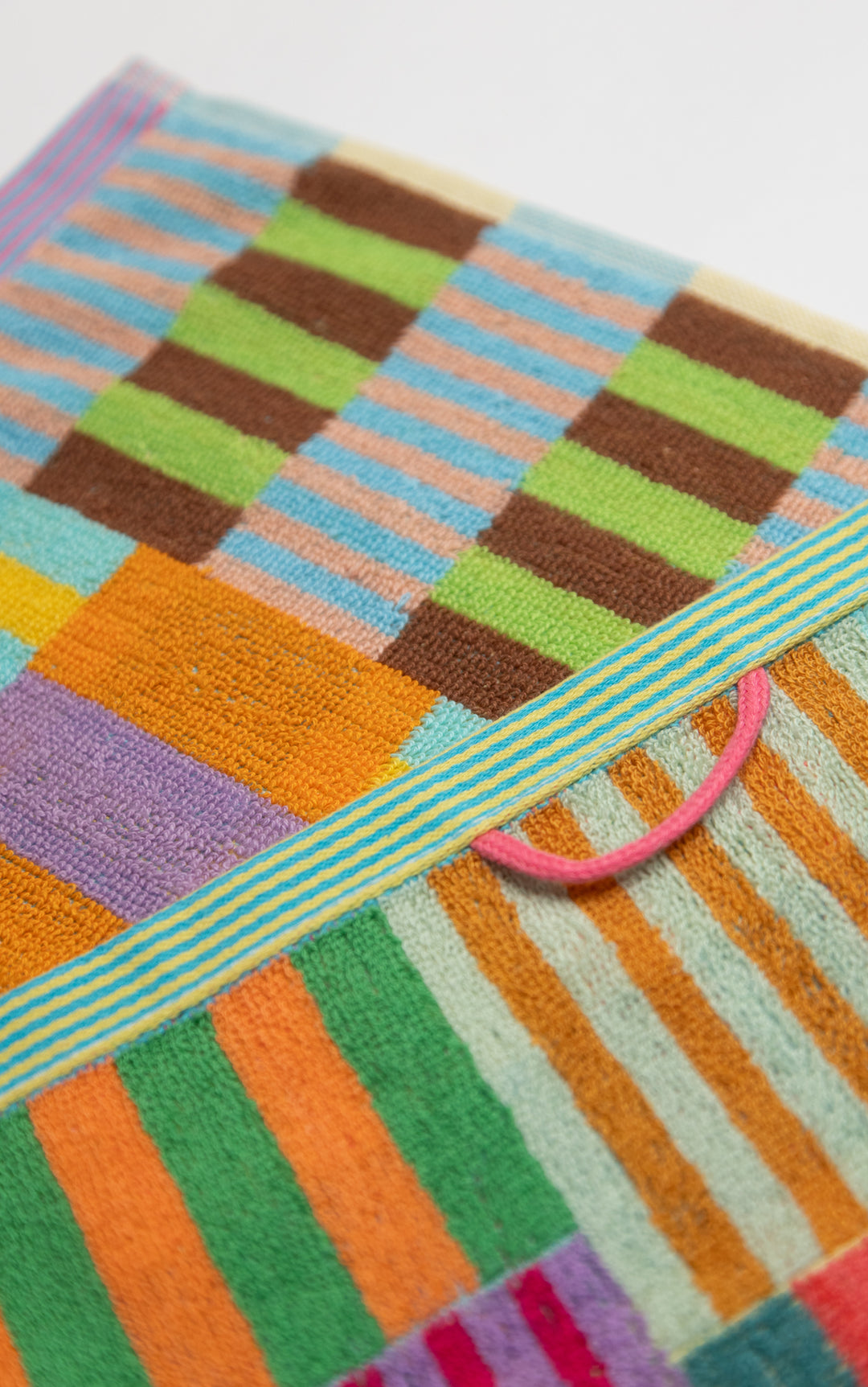 Odds & Ends Handtücher Frottee-Badetuch Tulip Quilt Klein #103 bei Nauli and Stories