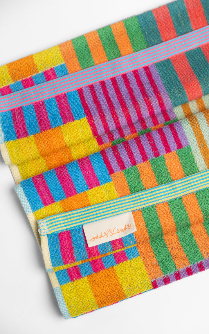 Odds & Ends Handtücher Frottee-Badetuch Tulip Quilt Klein #103 bei Nauli and Stories